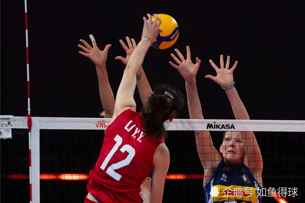  奥格斯堡替补奇兵建功，最后时刻绝平保住联赛希望