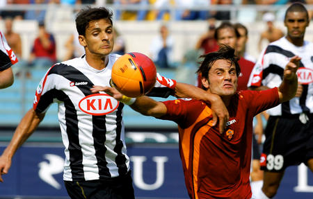  乌迪内斯青春组合连线撕破对手防线