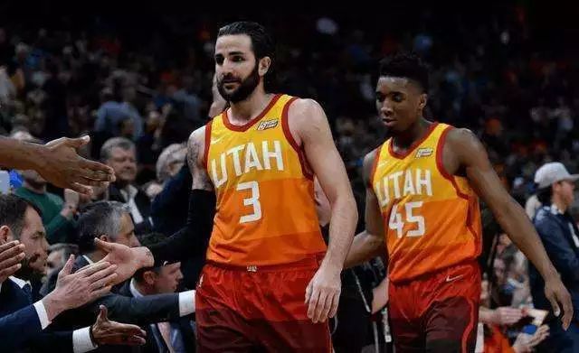  米切尔首节二十一分骑士掀起进攻风暴轻取魔术